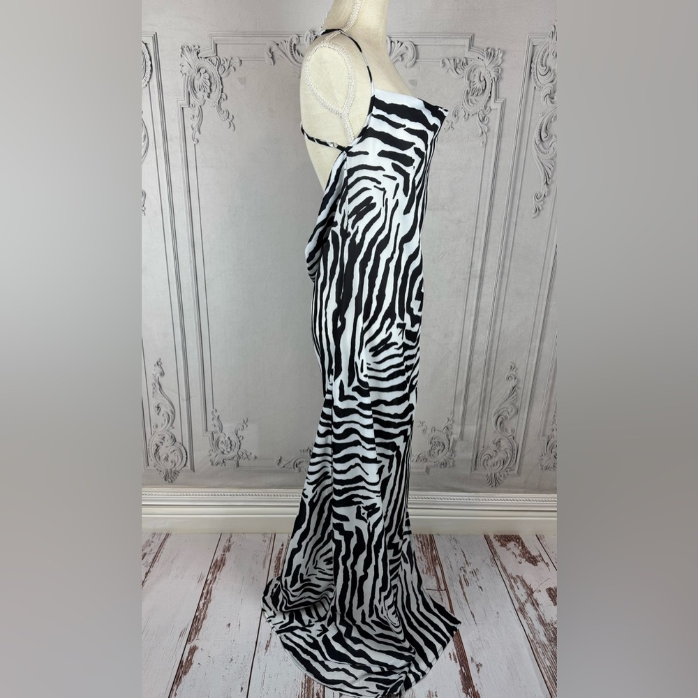 Zebra Print Spaghetti Strap Side Split Plunging Open Back Loose Fit Maxi Dress - Picture 10 of 14